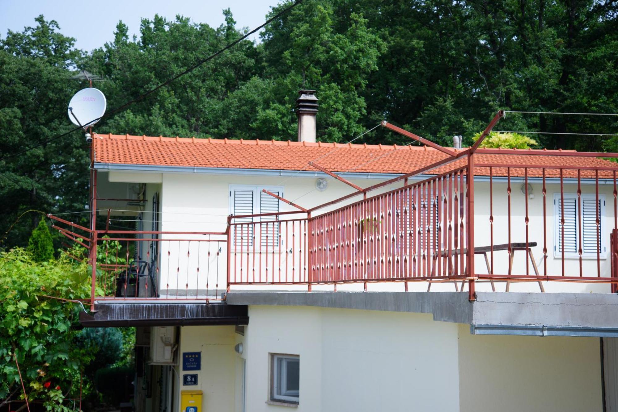 Apartments Cvitini Dvori Garjak Vrlika Exterior foto
